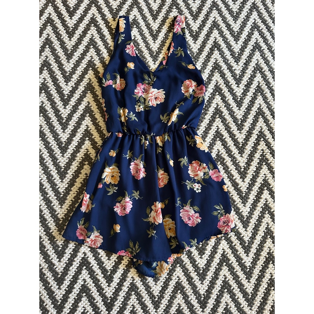 Lush Floral Romper XS